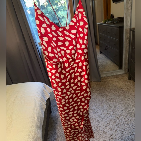 Size small (4) Hello Molly red and cream patterned dress. Only worn once. - Picture 4 of 6